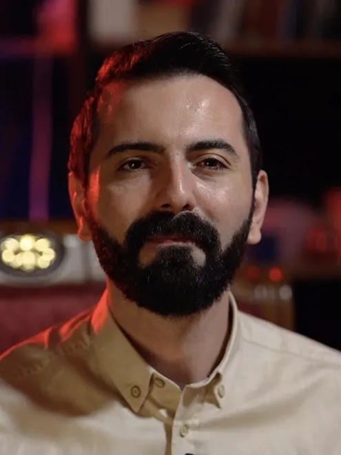 Afgan Rasulov - İletişim Tasarımı ve Yönetimi Mezunu