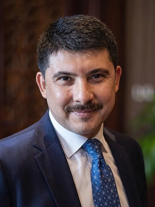 Hasan Doğan - İlahiyat Mezunu