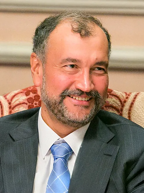 Murat Ülker - İşletme Mezunu